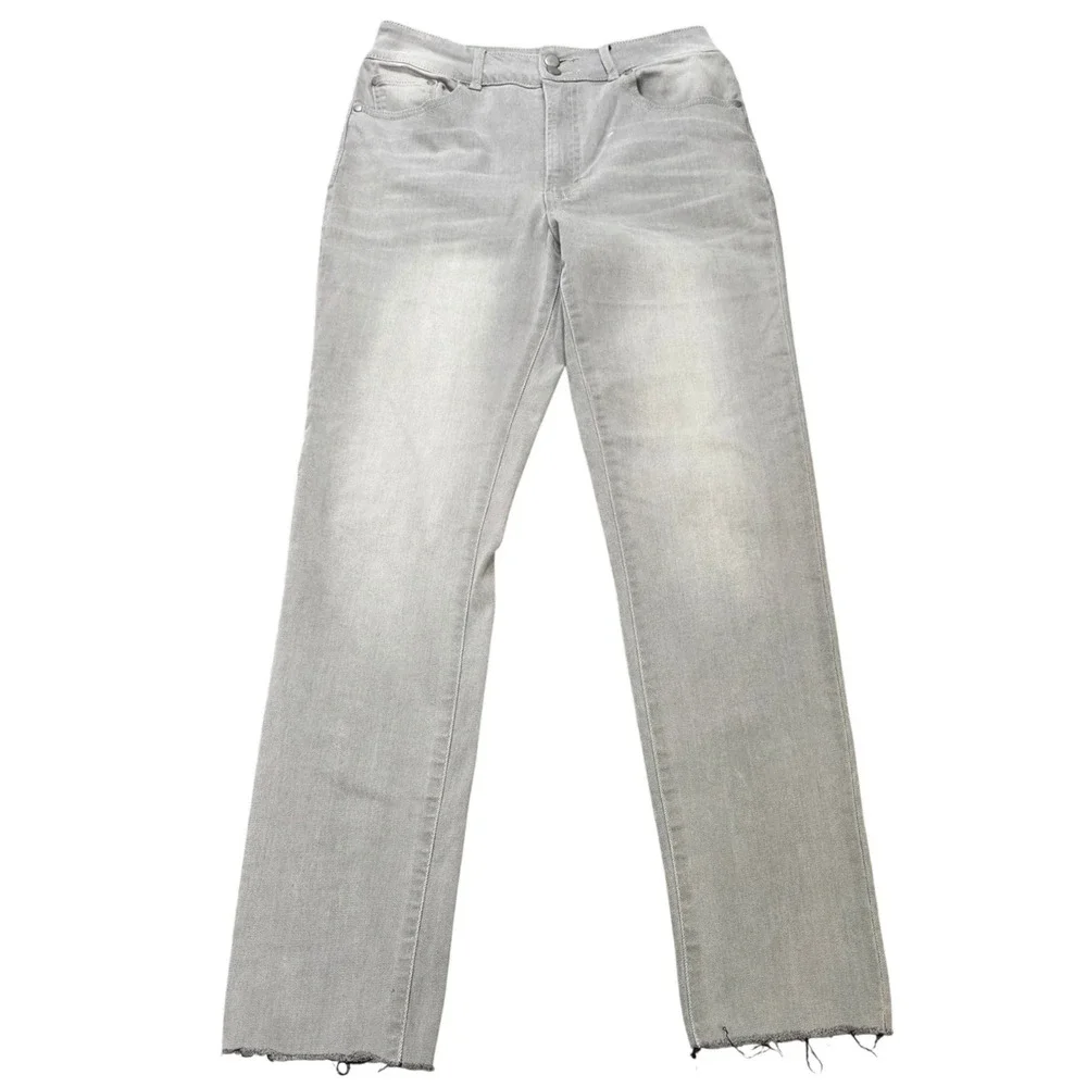 Versona Modern High Rise Jeans Women's‎ Size 8 Gray Stretch Straight Leg Raw Hem